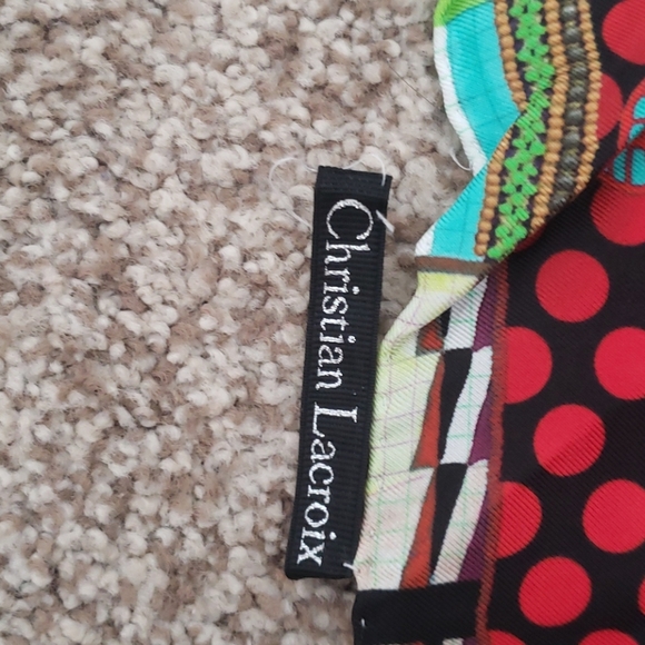 Small Christain Lacroix silk scarf - Picture 2 of 3